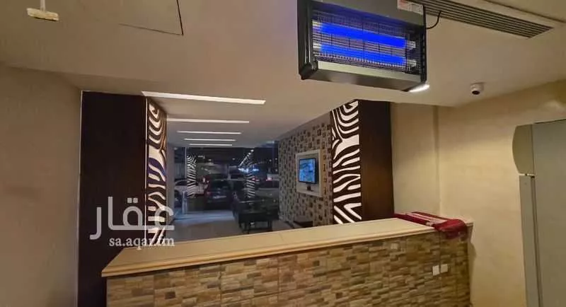 محل 104 م² في الفيصلية 4