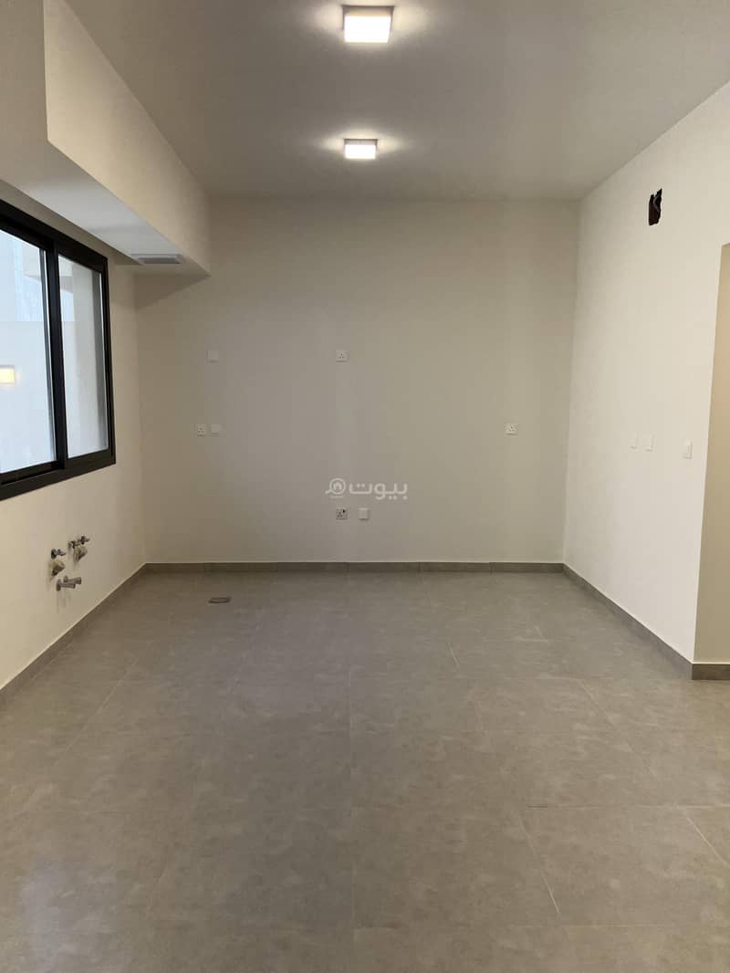 4 bedroom villa in King Khalid International Airport, Riyadh 9