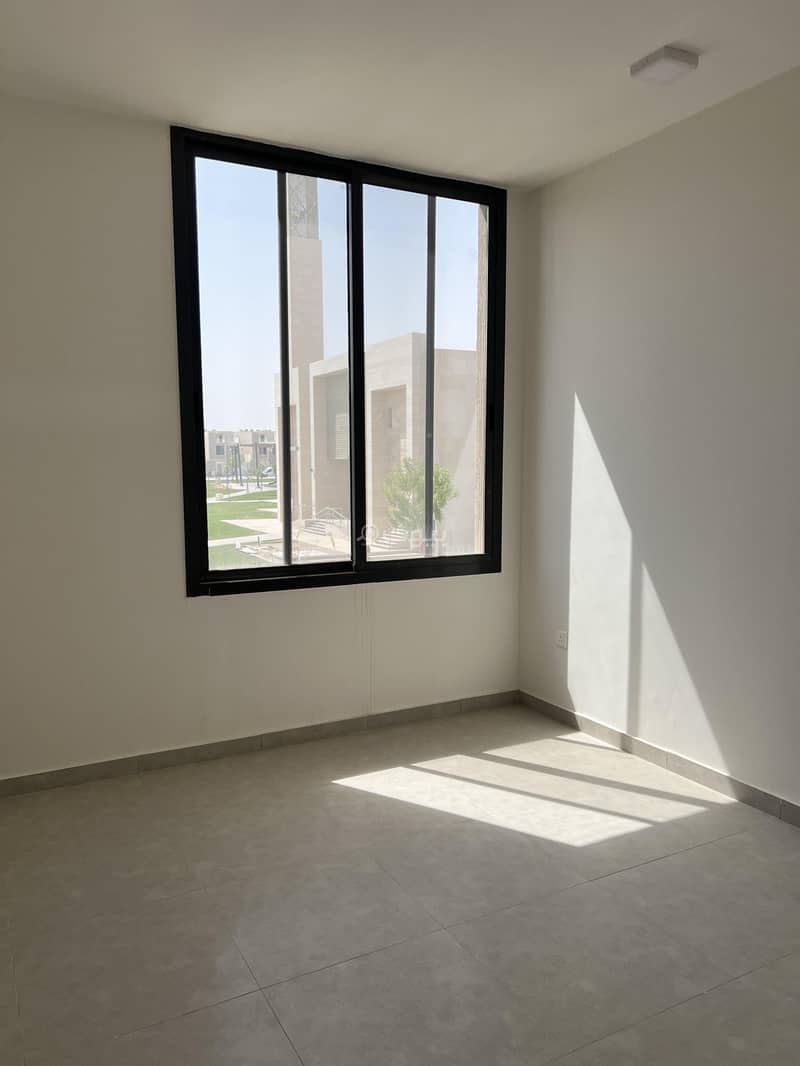 4 bedroom villa in King Khalid International Airport, Riyadh 11
