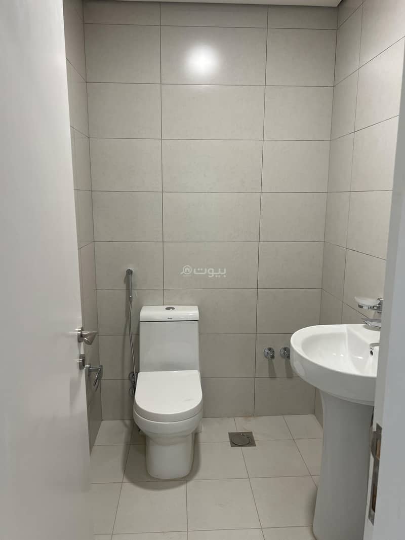 4 bedroom villa in King Khalid International Airport, Riyadh 20