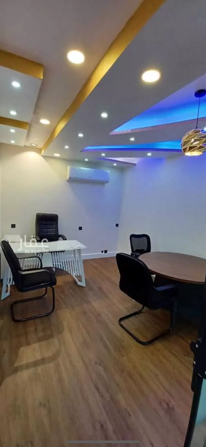 مكتب 352 م² في الرحاب 1