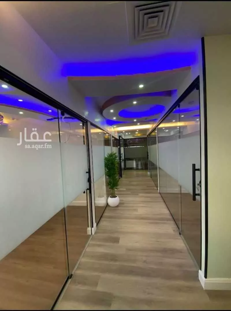 مكتب 352 م² في الرحاب 2