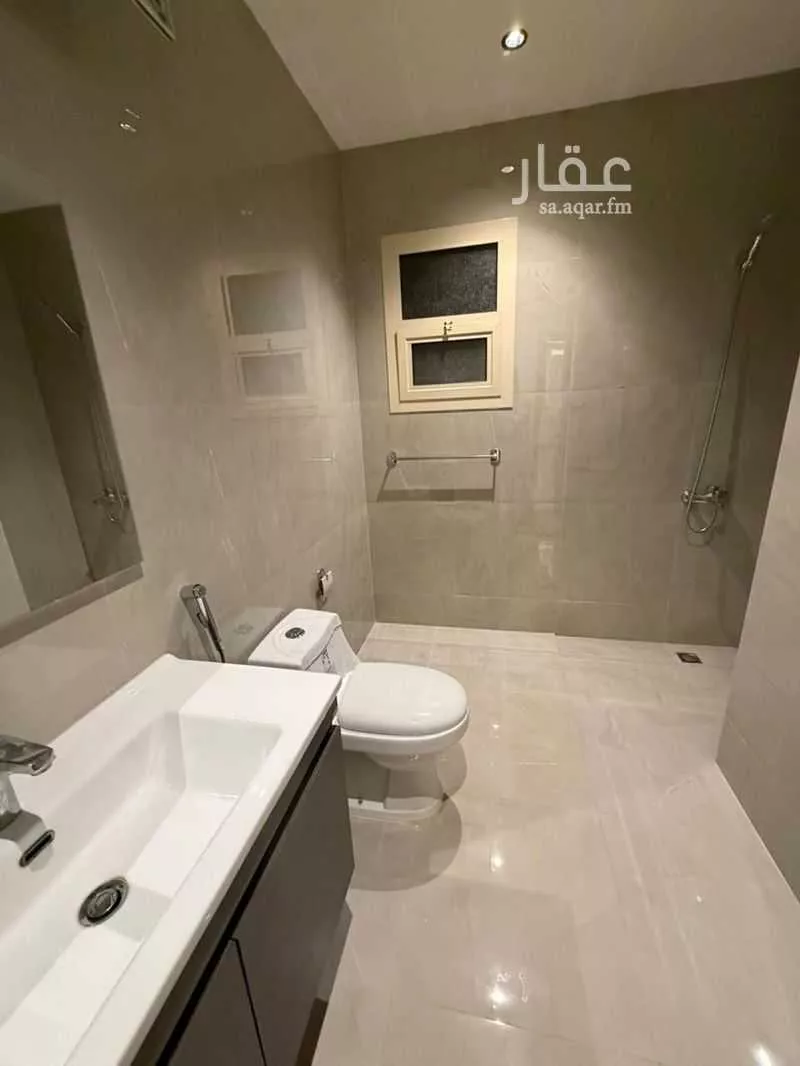 3 bedroom apartment in Al Malqa 8