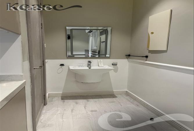 1 bedroom apartment in Al Wurud 3