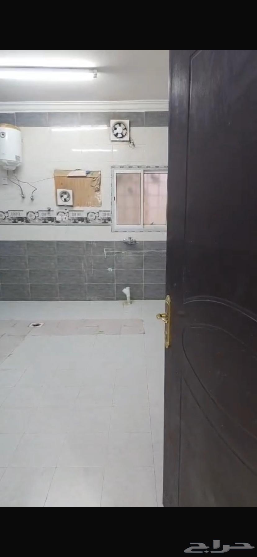 شقة 3 غرف في الرمال 3