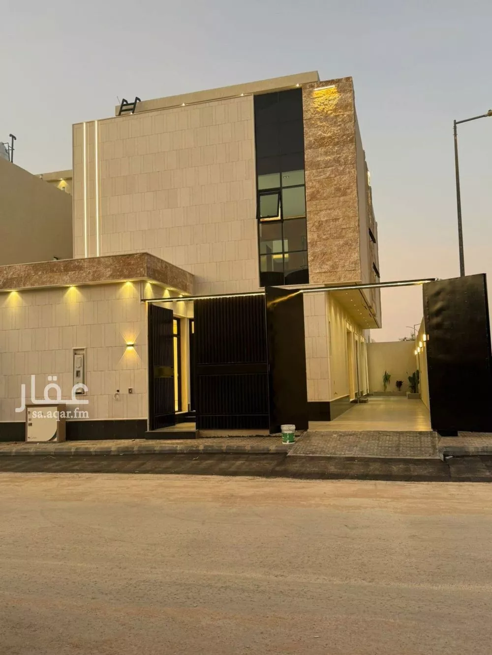 5 bedroom villa in Al Khaleej 7