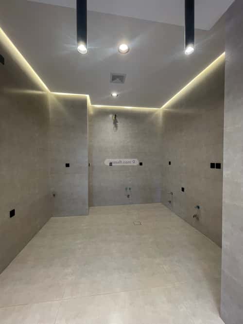 شقة 4 غرف في الروضة 3