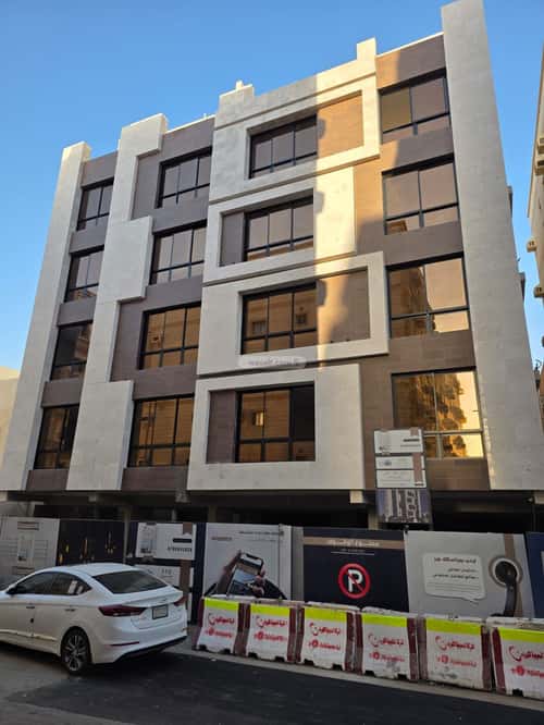 5 bedroom apartment in Al Bawadi 3