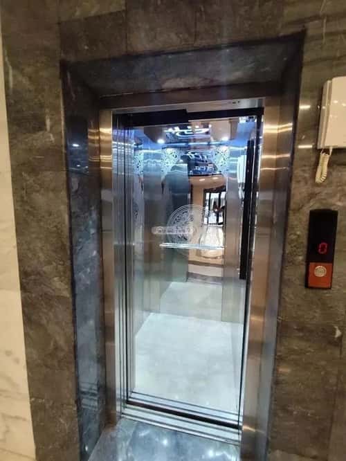 5 bedroom apartment in Taibah 4