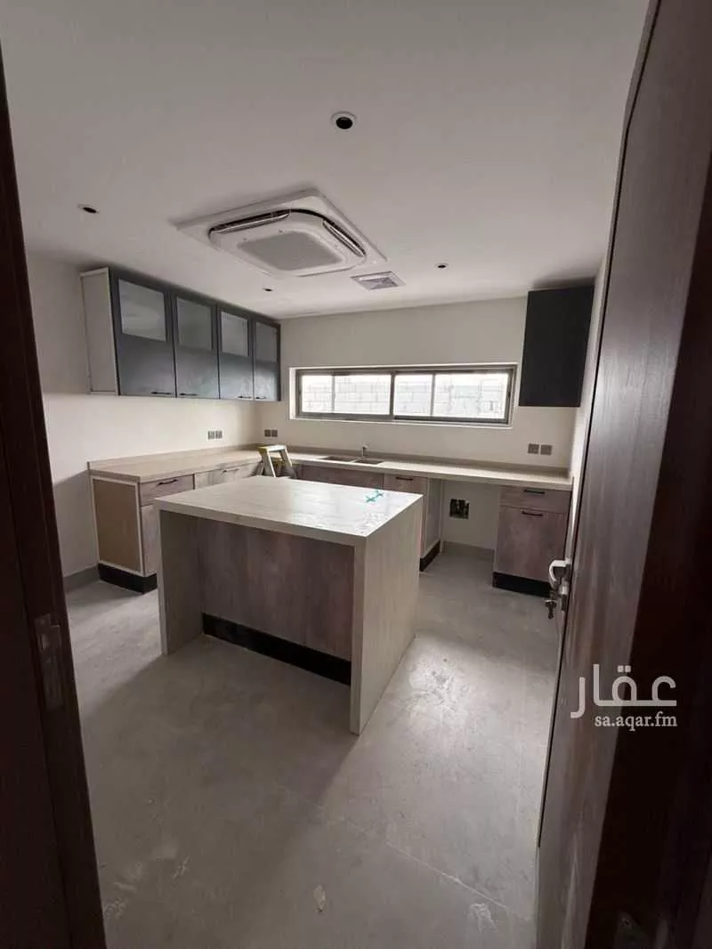 3 bedroom floor in Al Nuzhah 1