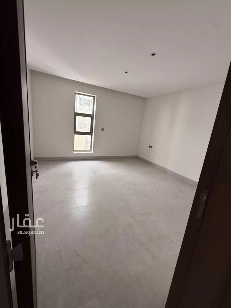 3 bedroom floor in Al Nuzhah 6