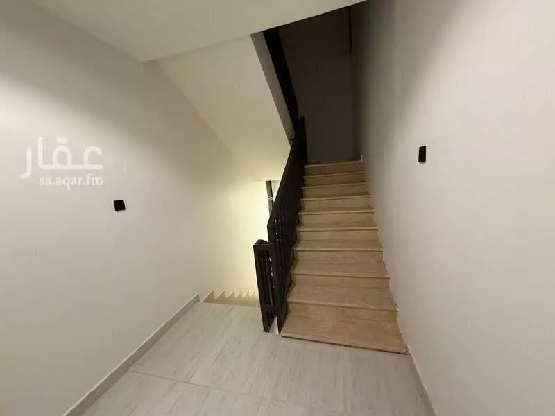 دور 3 غرف في العقيق 7
