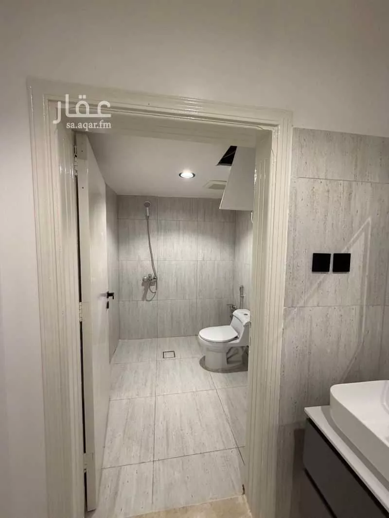 دور 3 غرف في العقيق 8