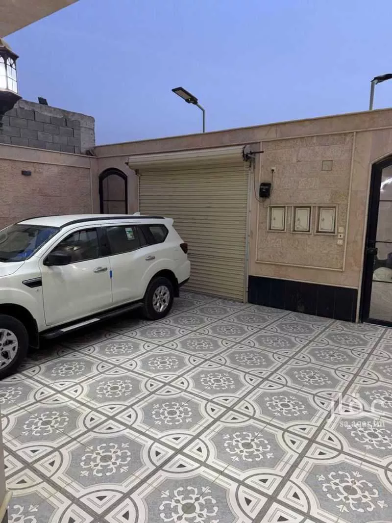 6 bedroom floor in Tuwaiq 2