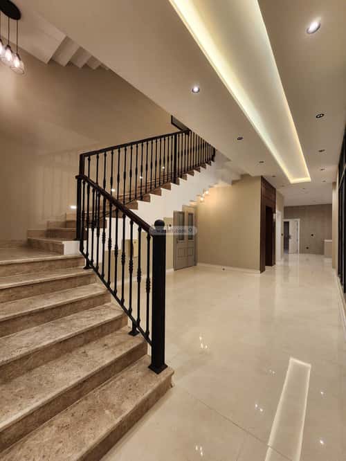 9 bedroom villa in Az Zomorod 16