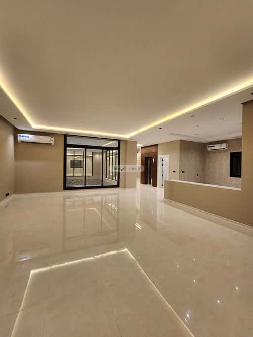 9 bedroom villa in Az Zomorod 4