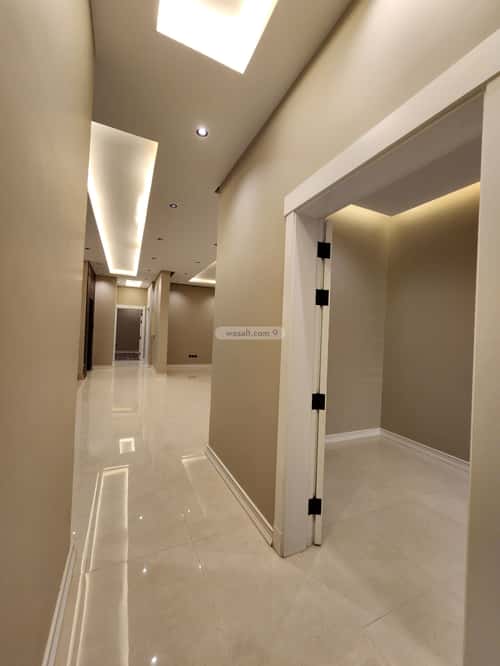 9 bedroom villa in Az Zomorod 5