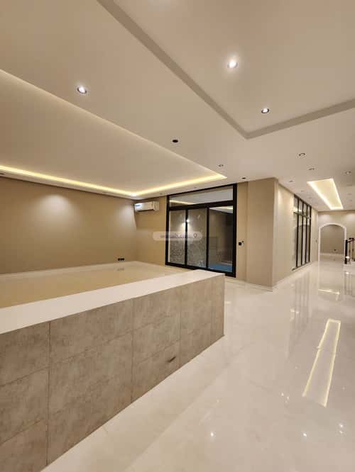 9 bedroom villa in Az Zomorod 15