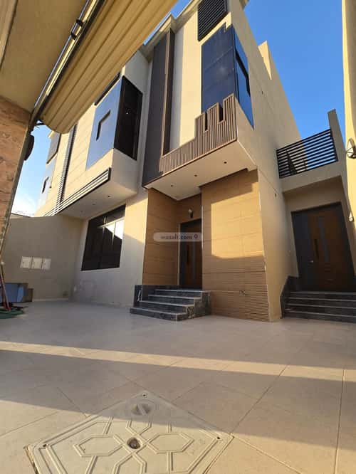 فيلا 7 غرف في الشراع 5