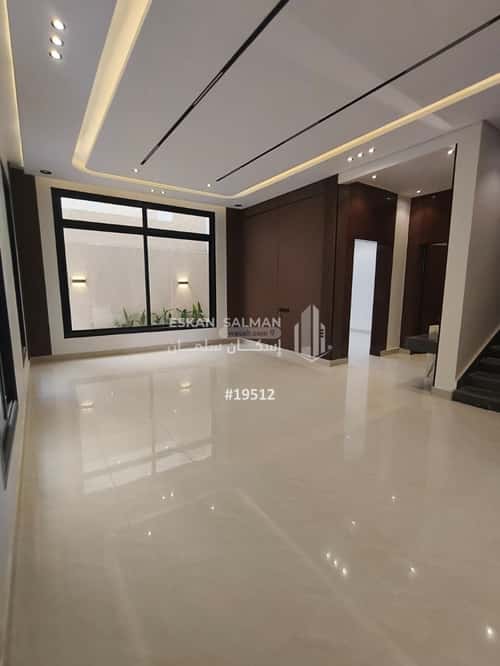 شقة 7 غرف في الرمال 4