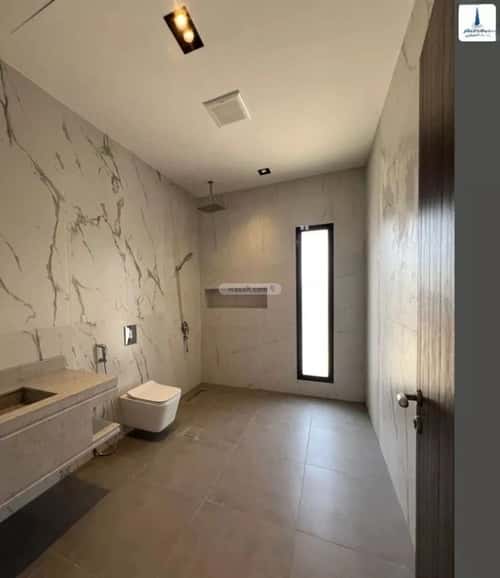 5 bedroom villa in Az Zomorod 2