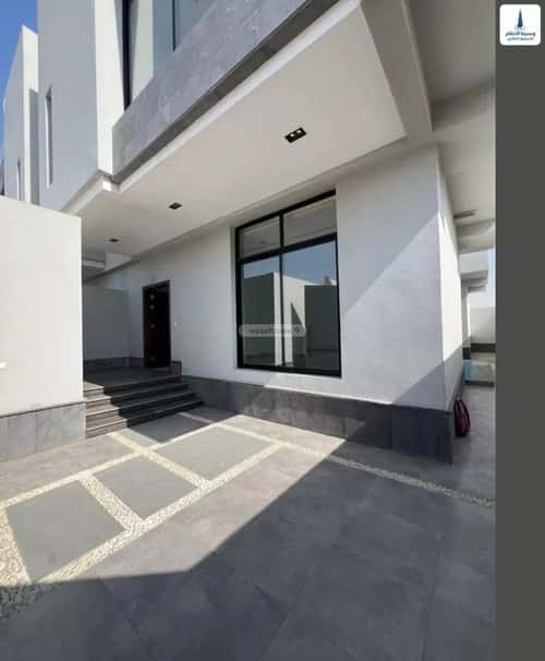 5 bedroom villa in Az Zomorod 3