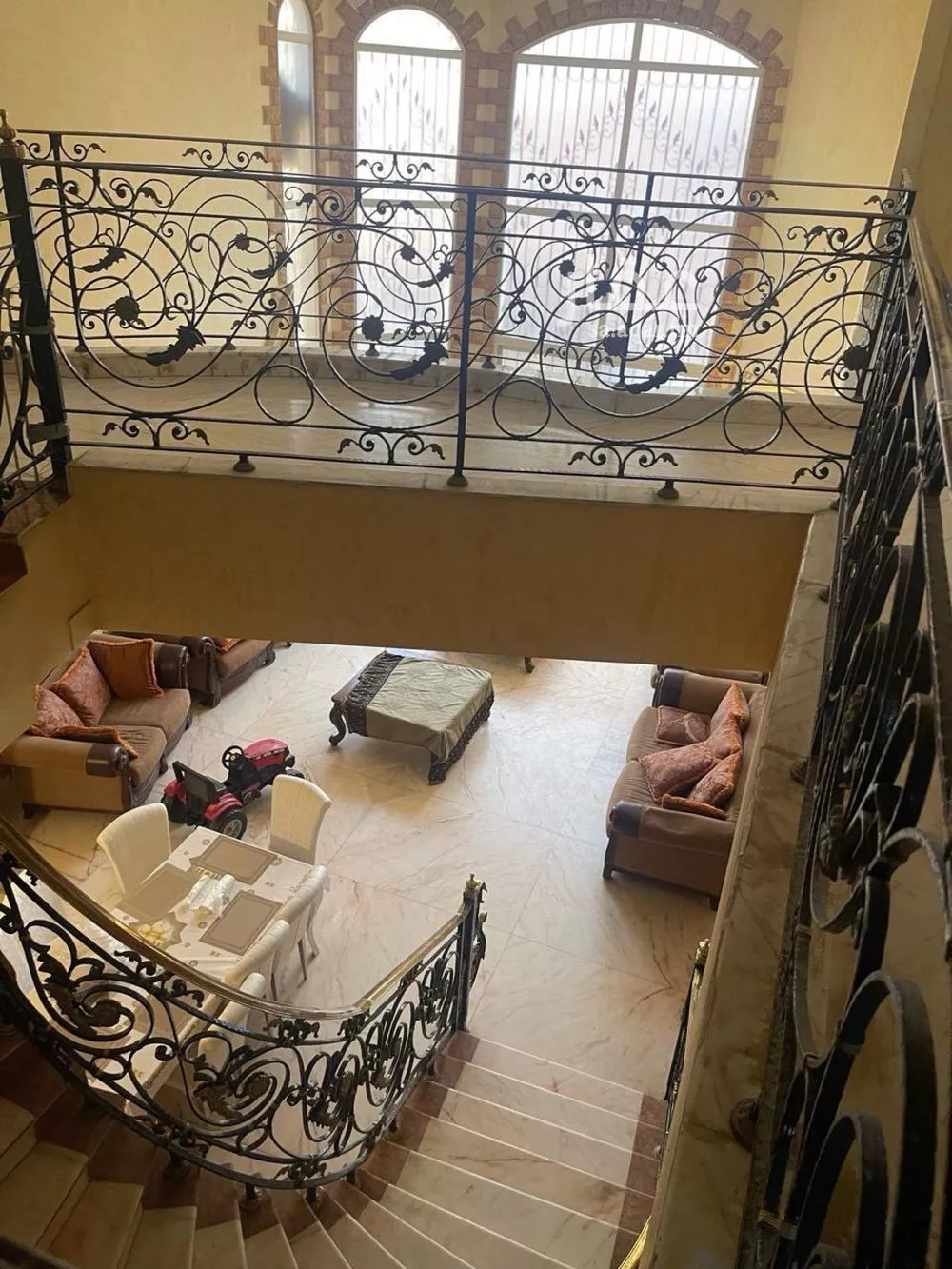 8 bedroom villa in Shubra, Riyadh 17