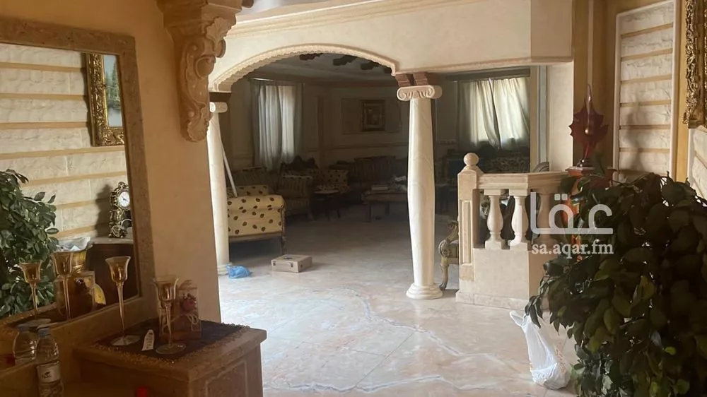 8 bedroom villa in Shubra, Riyadh 10