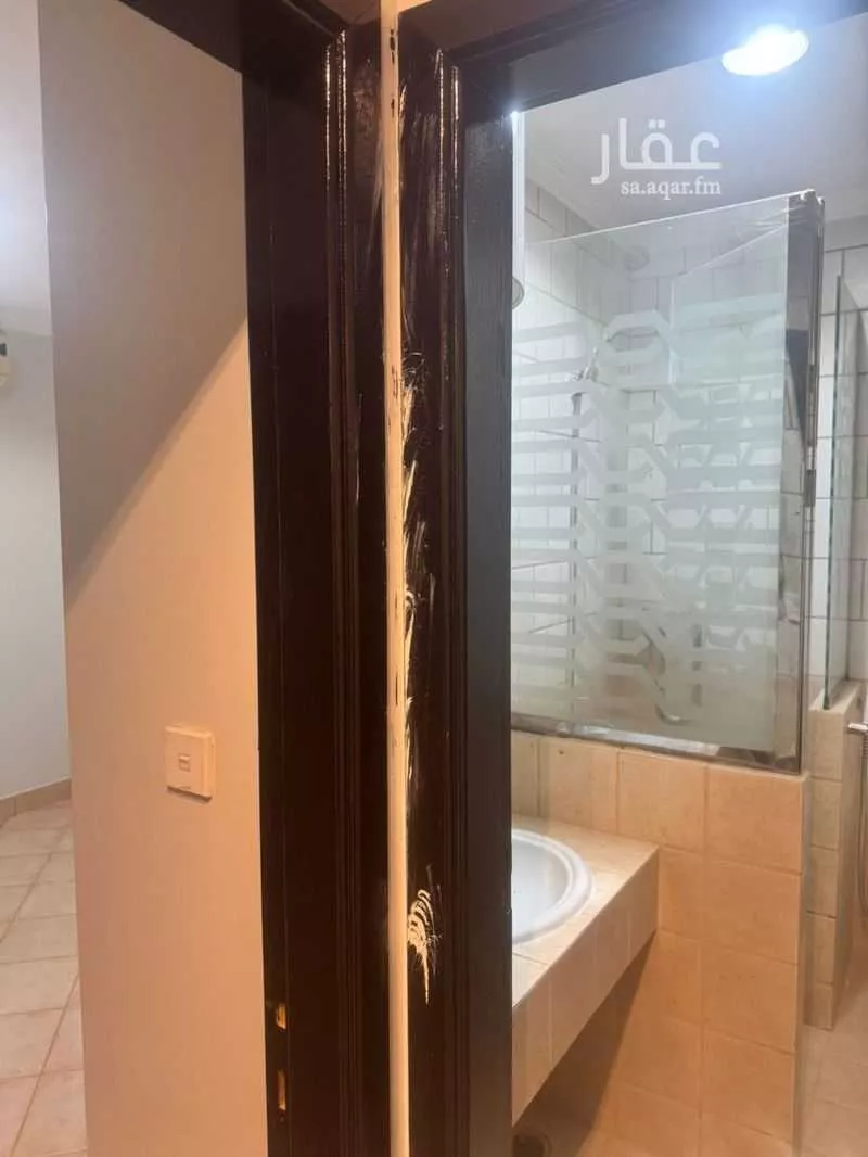 4 bedroom apartment in Hittin 6