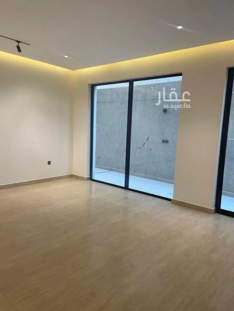 3 bedroom apartment in Granada 3