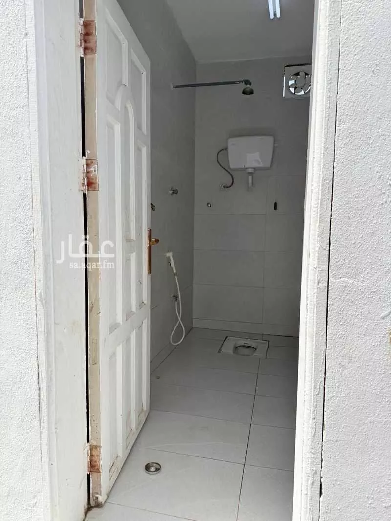warehouse in As Sarawat, Jeddah 8