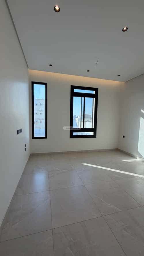 5 bedroom apartment in Al Safaa 4