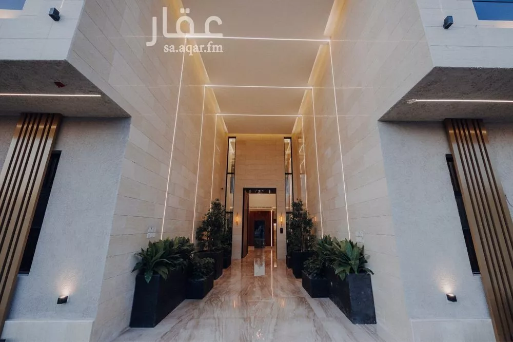 3 bedroom apartment in King Fahd 8