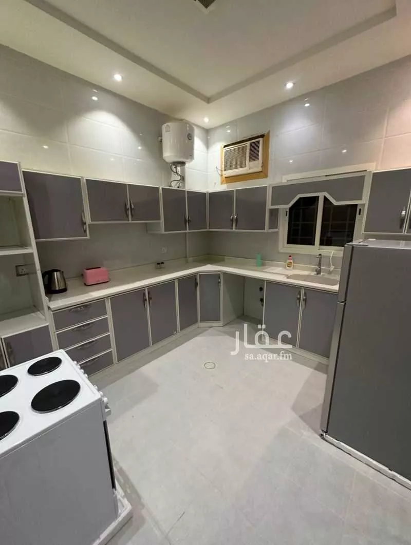3 bedroom apartment in Al Malqa 6