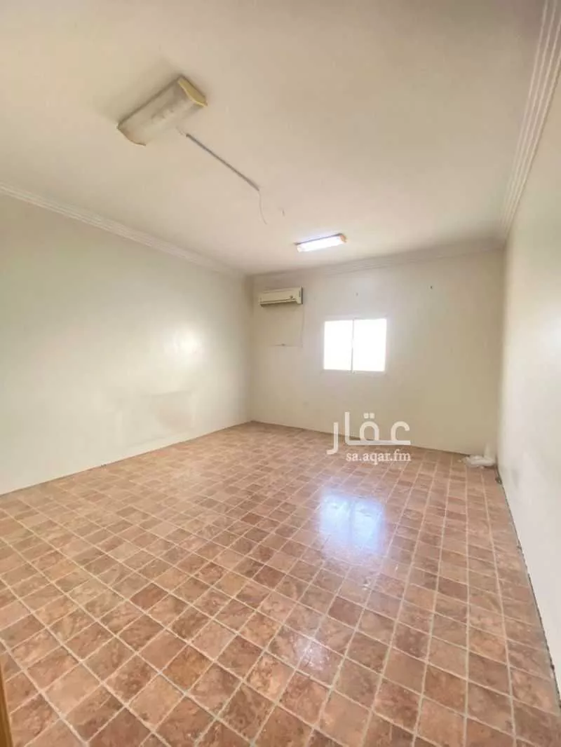 4 bedroom apartment in Al Wizarat 4