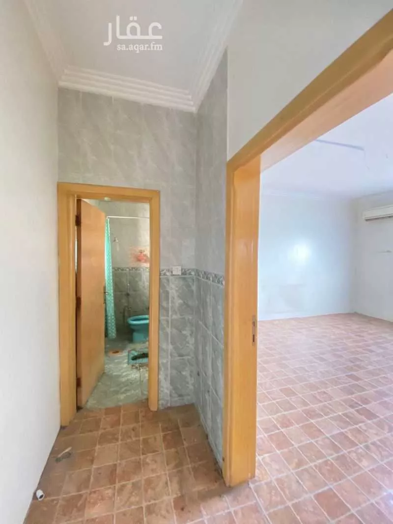 4 bedroom apartment in Al Wizarat 6