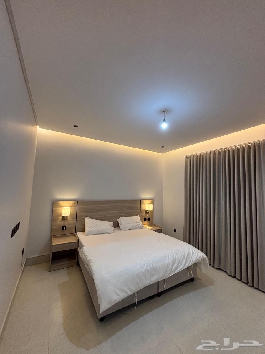 شقة 2 غرف في المرجان 5