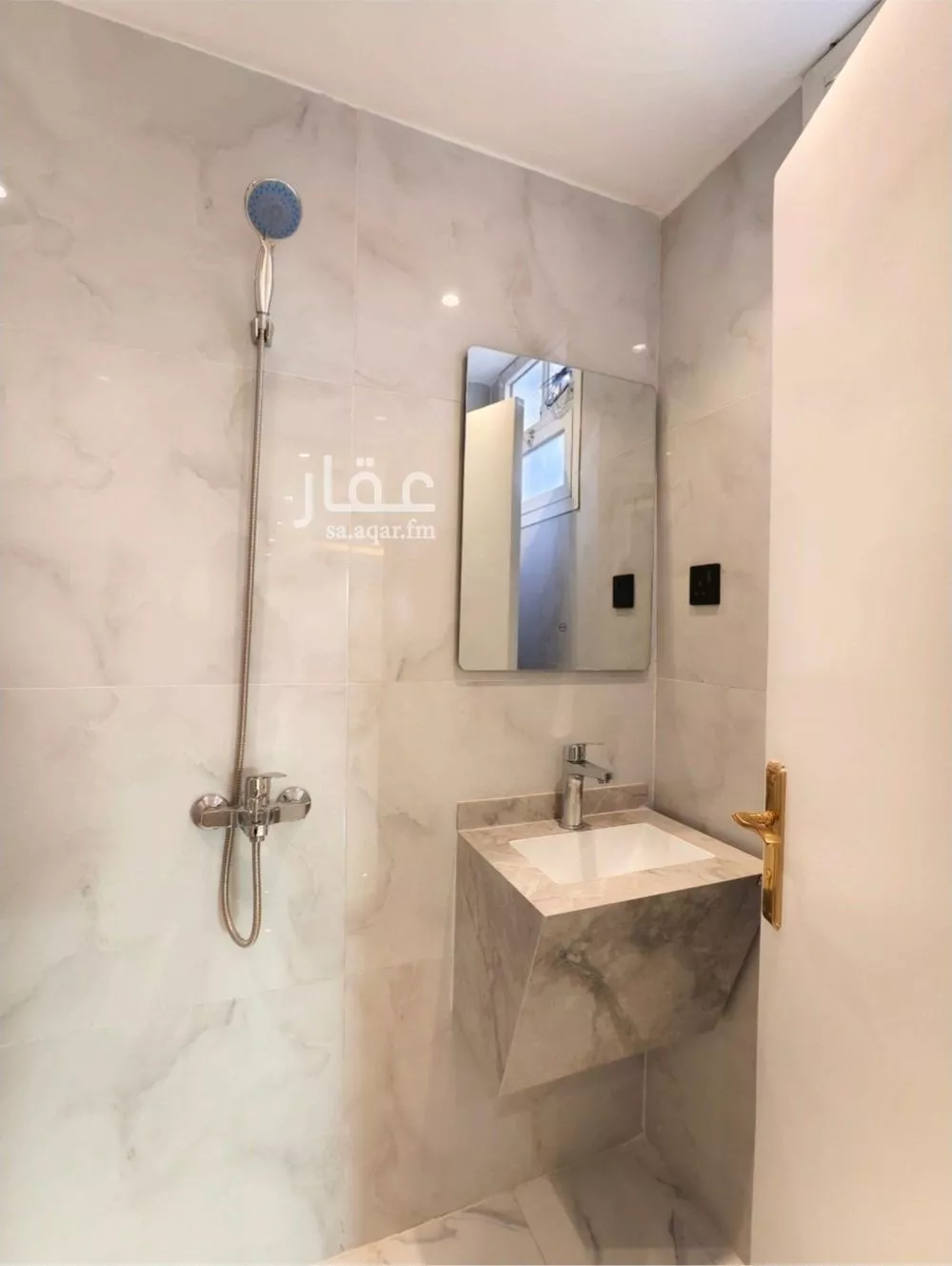 دور 1 غرف في الازدهار 6