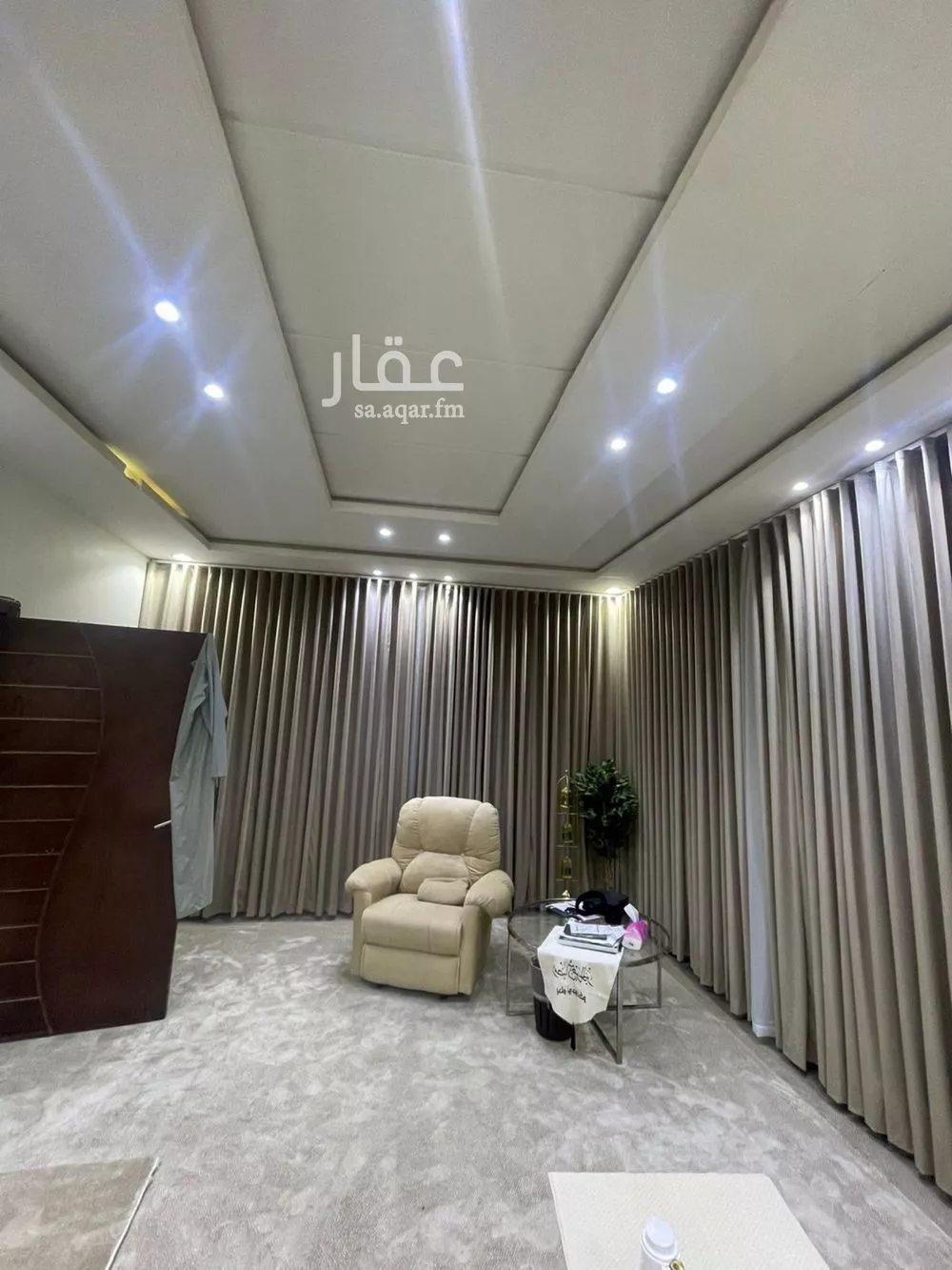 شقة 10 غرف في الرمال 3