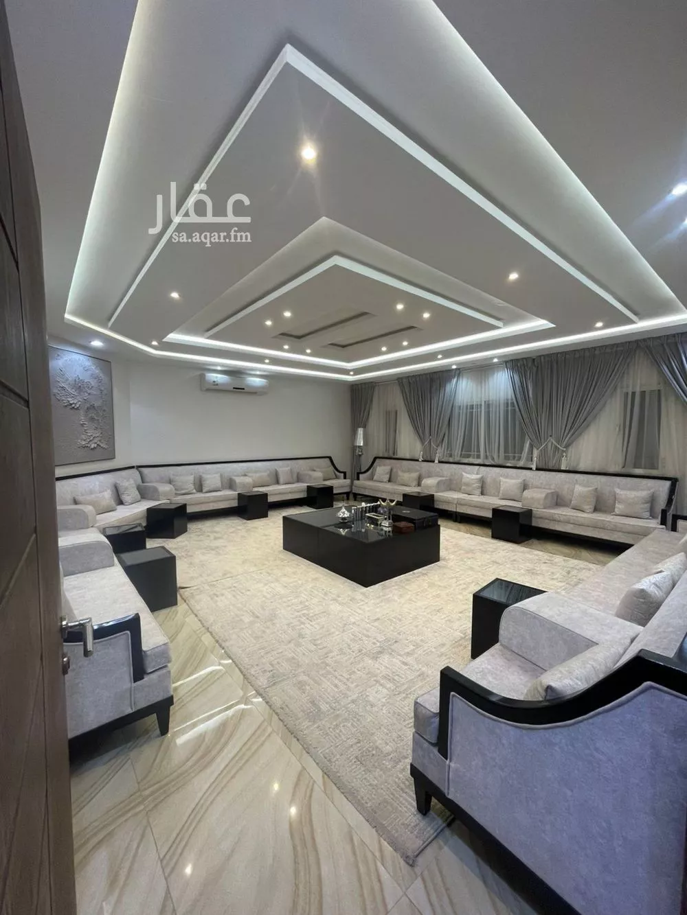 شقة 10 غرف في الرمال 4