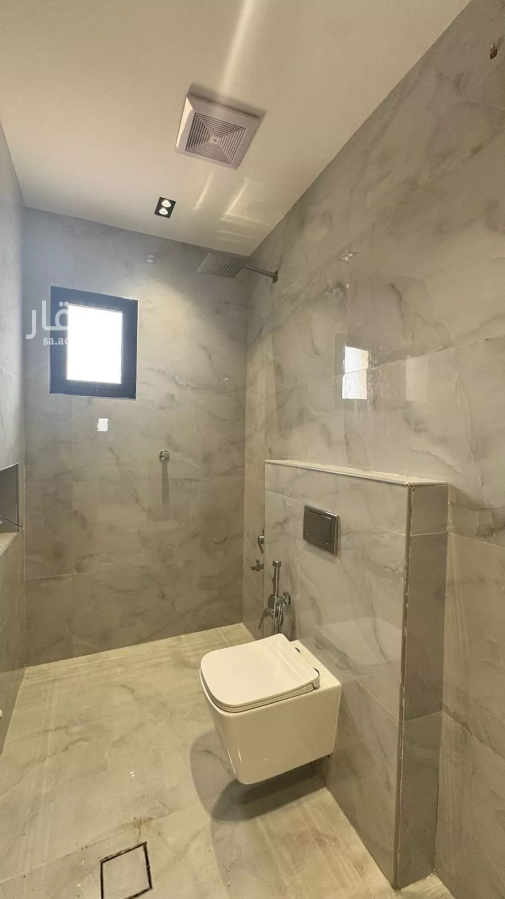 شقة 3 غرف في النظيم 5