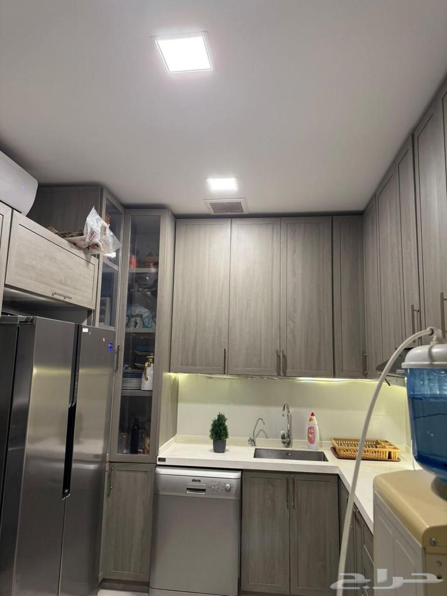 شقة 3 غرف في النزهة 4