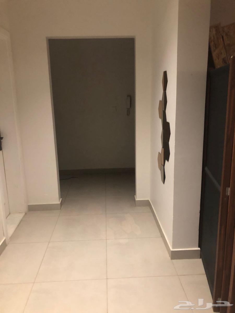 شقة 3 غرف في النزهة 5