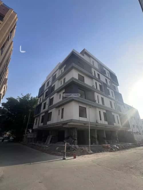 شقة 4 غرف في الروضة 2