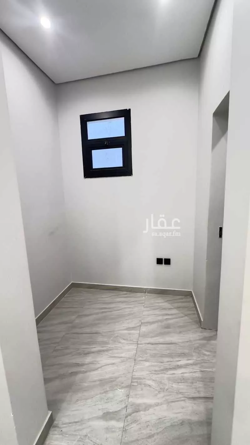 دور 3 غرف في العارض 21