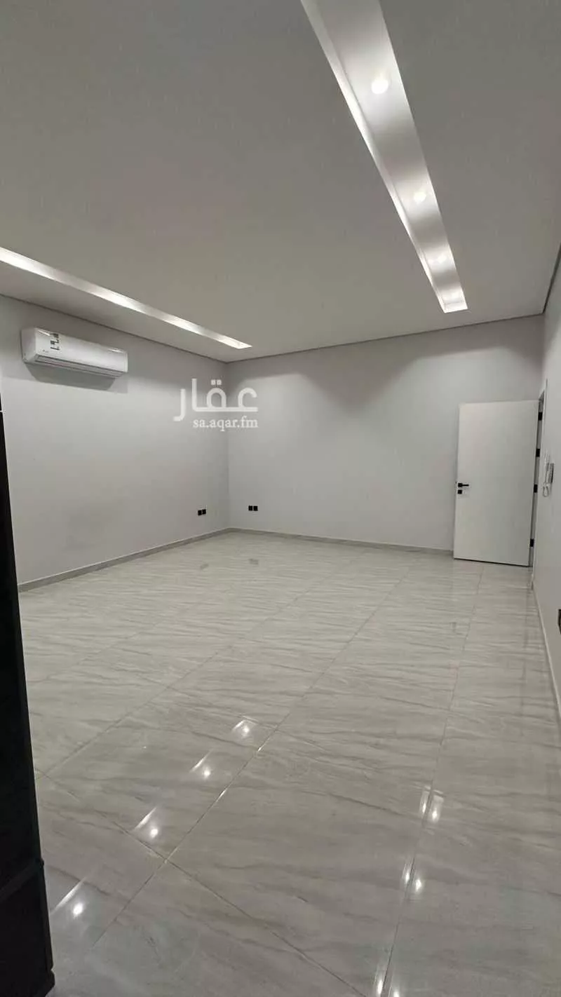دور 3 غرف في العارض 23