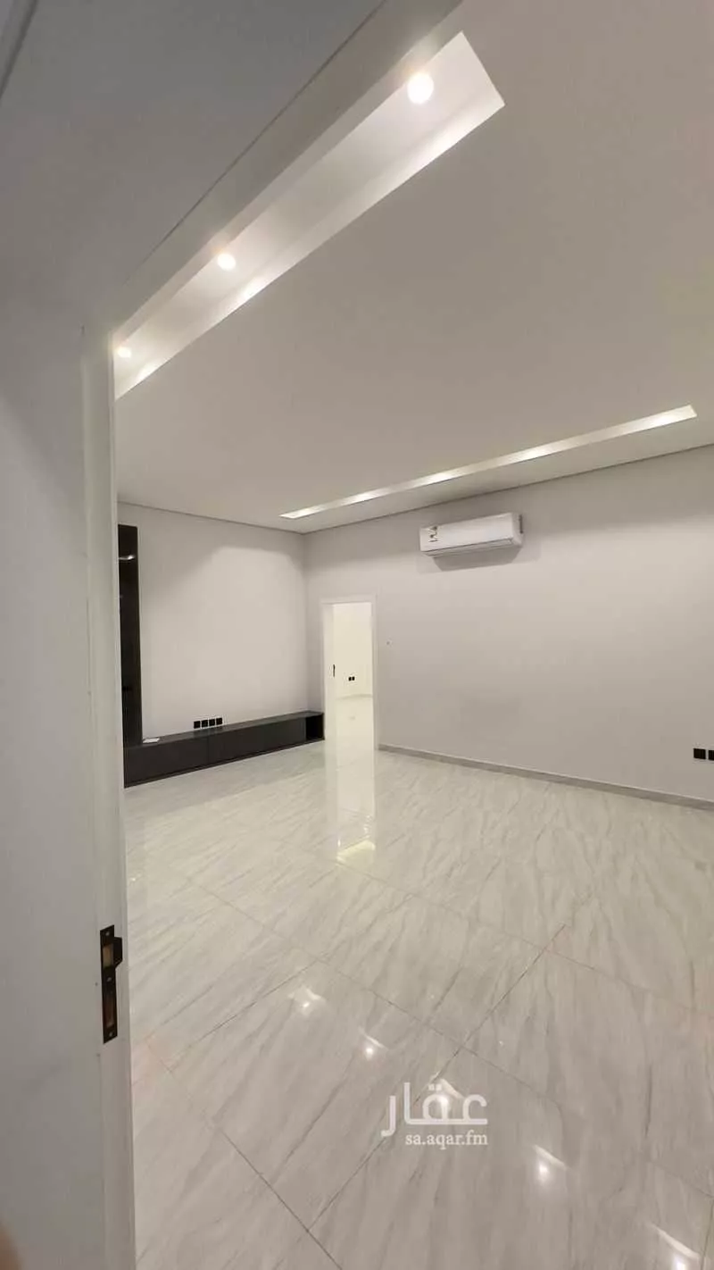 دور 3 غرف في العارض 9