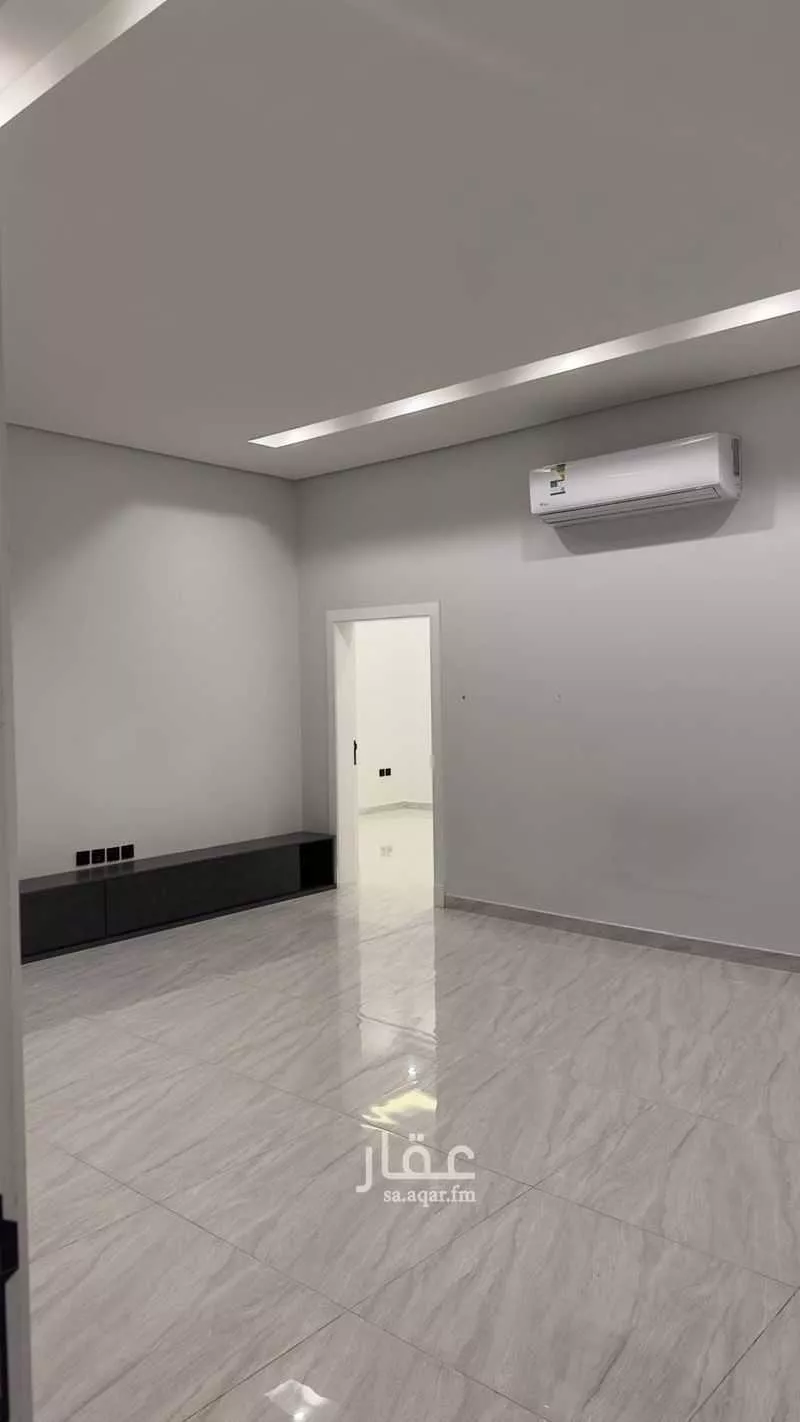 دور 3 غرف في العارض 10