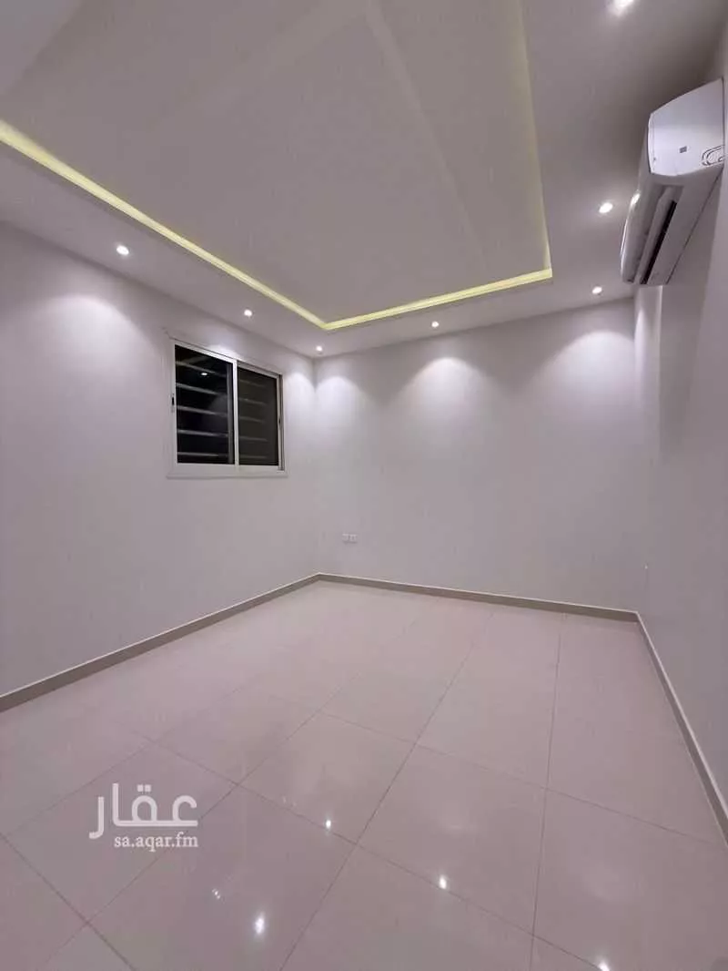 70 bedroom apartment in Hittin 6