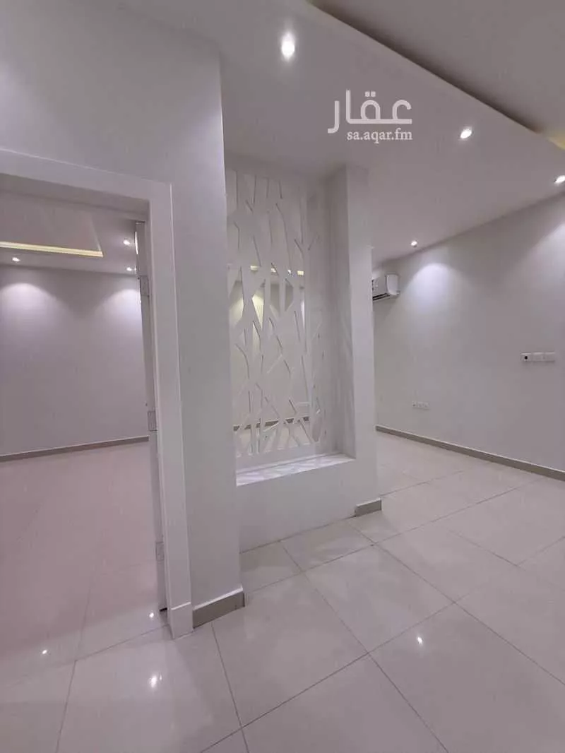70 bedroom apartment in Hittin 10